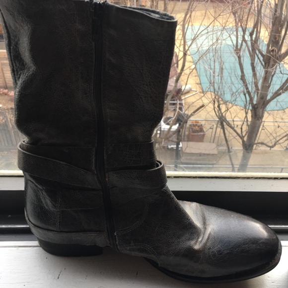 Vera Wang Lavender Moto boots 8 - Picture 3 of 7